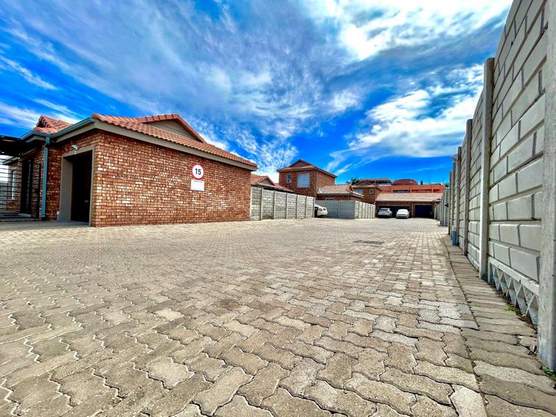 To Let 2 Bedroom Property for Rent in Ngwenya River Estate North West